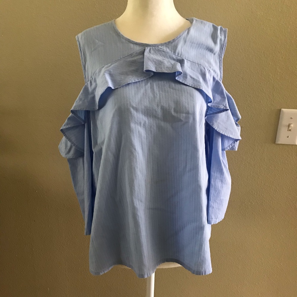 H&M. Blue cute top
